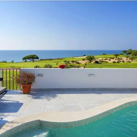 Sleeps 7 Pool Air Con Wifi